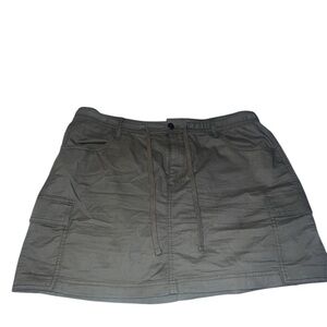Hollister green cargo skirt
